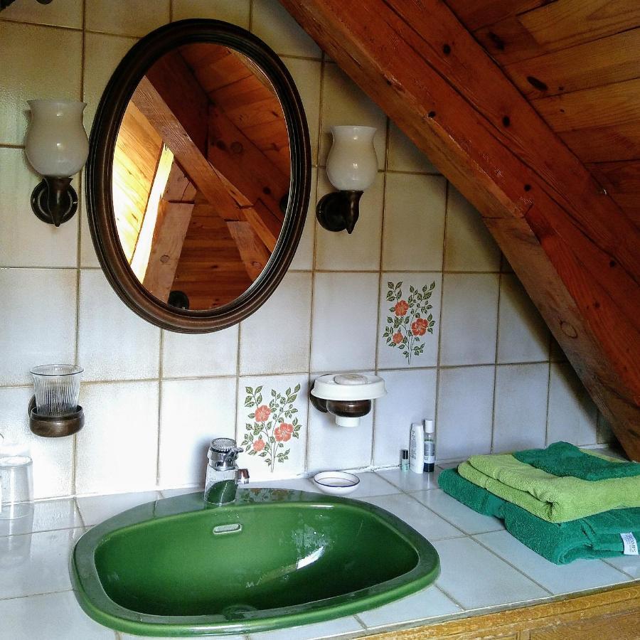 Gite La Coustourelle - Appartement T4 En Coeur De Village Le Chambon-sur-Lignon Buitenkant foto